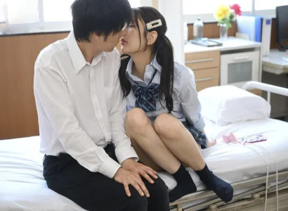 Anh nam sinh yếu đuối được khoa khôi đè ra địt giữa lớp