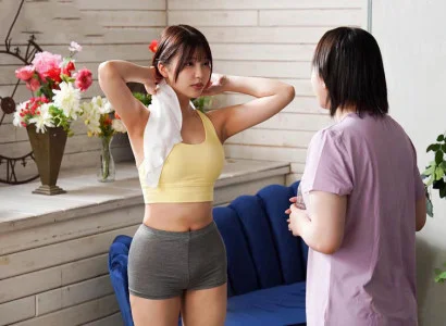 Em gái xinh đẹp đến phòng tập yoga và bị chén
